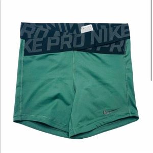 Nike Pro Intertwist shorts